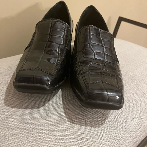 1803  Nome Loafers in Black Glass Croc, size 39 - Picture 5 of 6